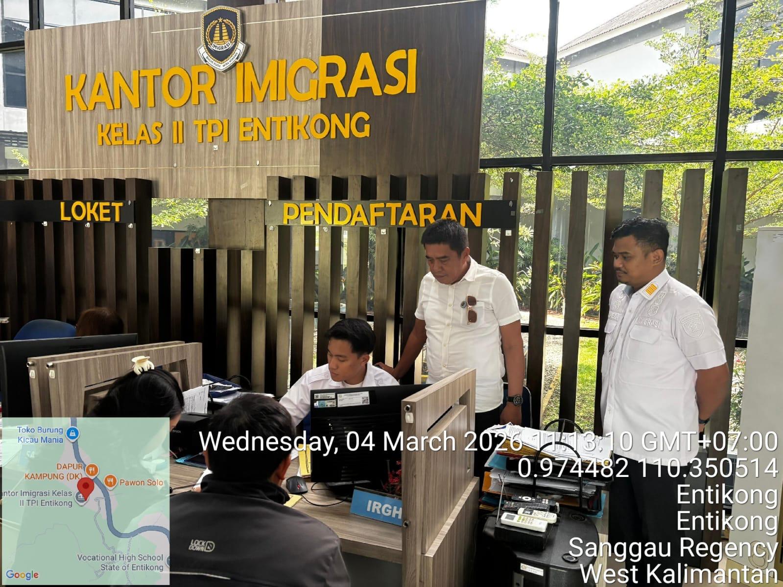 Kanwil Ditjen Imigrasi Kalbar Lakukan Monitoring Layanan dan Pengawasan Keimigrasian di Entikong